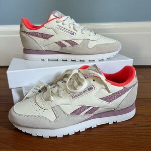 Reebok Classic Leather Sneakers Women’s Sz 9.5